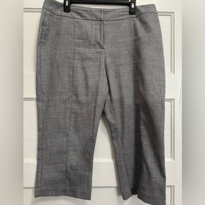 Women’s Worthington Gray Modern Fit Capris Size 14
